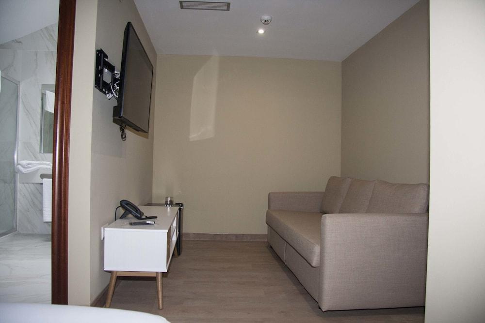 Hotel Areces Grado Extérieur photo
